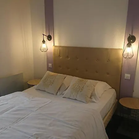 Les Deux Porches Hotel Verrieres (Charente)