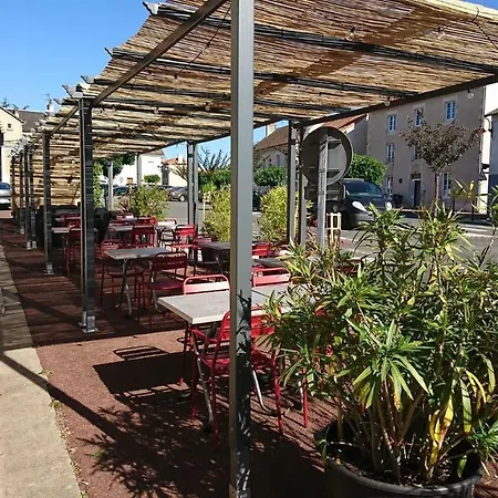 Les Deux Porches