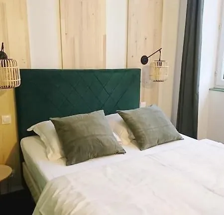 Les Deux Porches Hotel Verrieres (Charente)