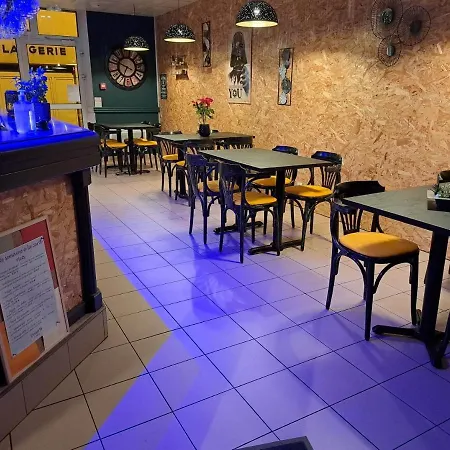 Des Deux Porches