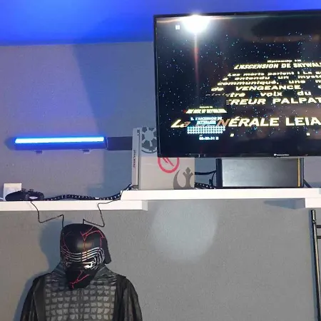 호텔 Les Deux Porches 2*