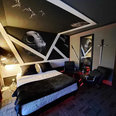 Les Deux Porches 2* Verrieres (Charente)