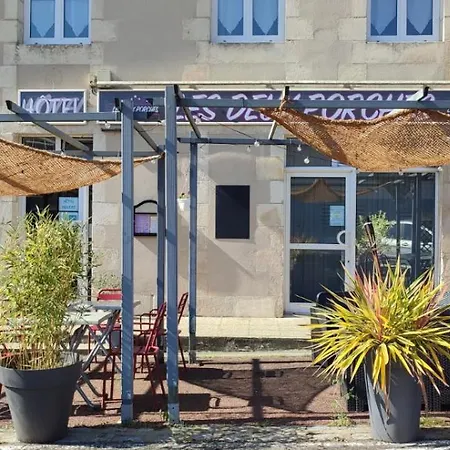 Les Deux Porches