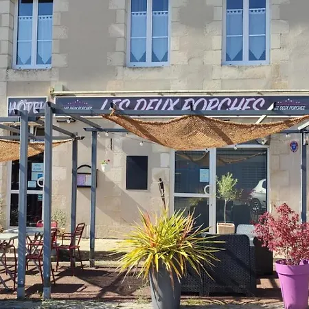 호텔 Les Deux Porches