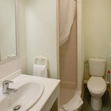 호텔 Les Deux Porches 2*