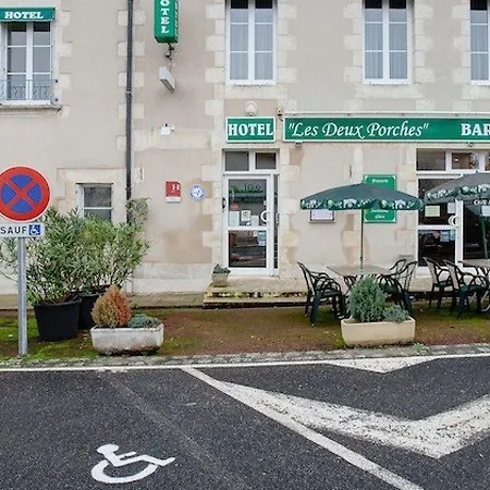 Les Deux Porches