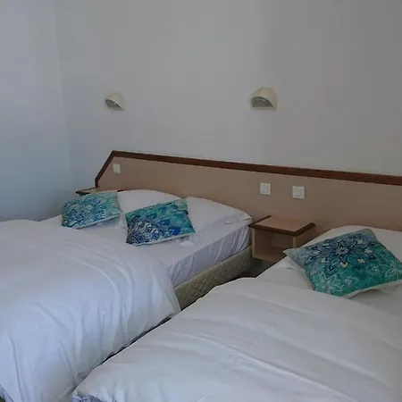 Les Deux Porches Hotel
