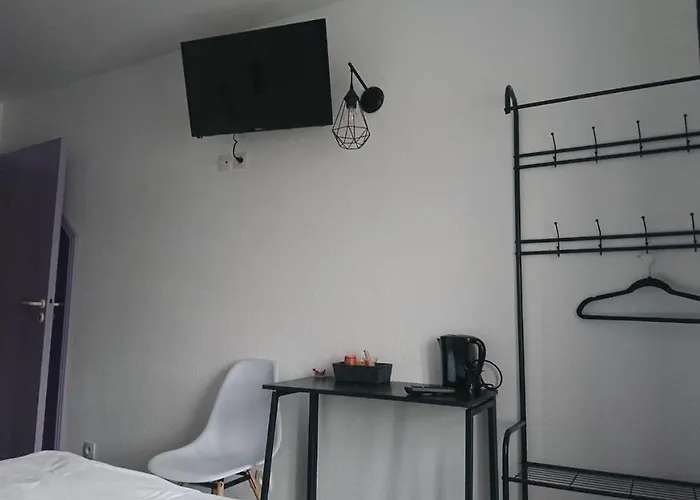 Les Deux Porches Otel 2*