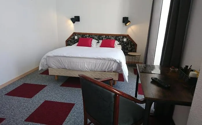 Otel Les Deux Porches 2*