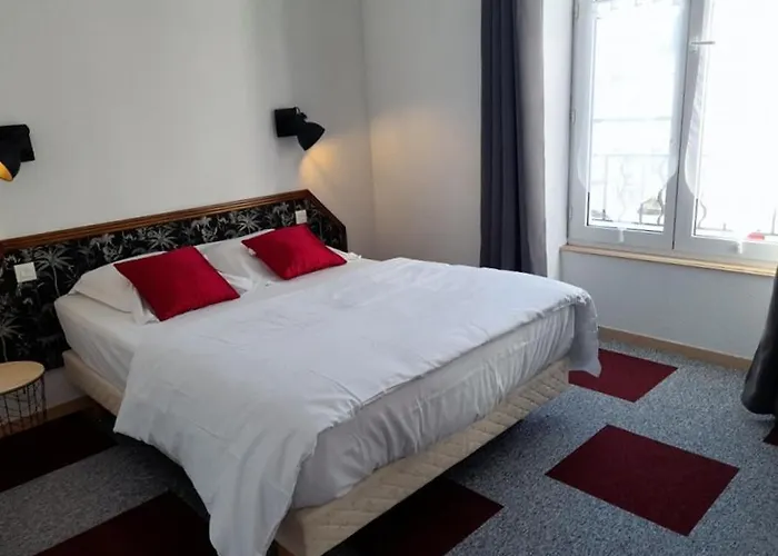 Otel Les Deux Porches 2*