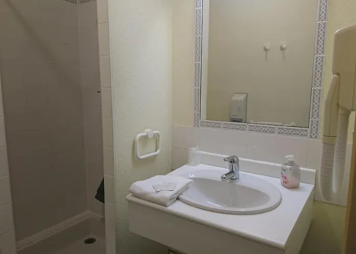 Les Deux Porches Otel