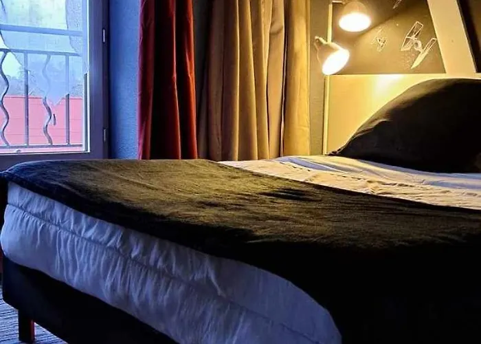 Otel Les Deux Porches 2*