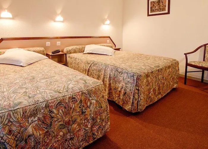 Les Deux Porches Otel 2*