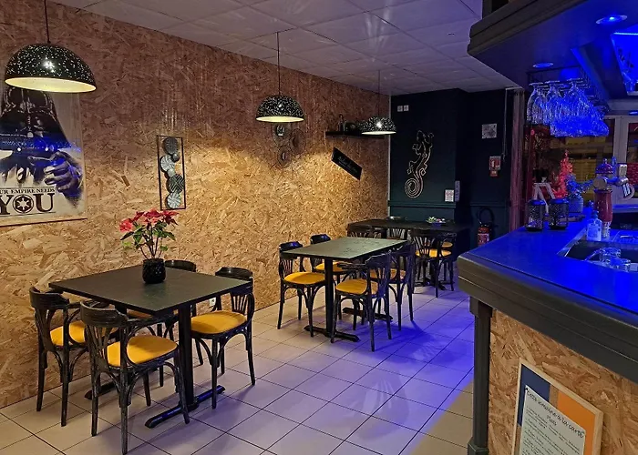 Otel Les Deux Porches 2*