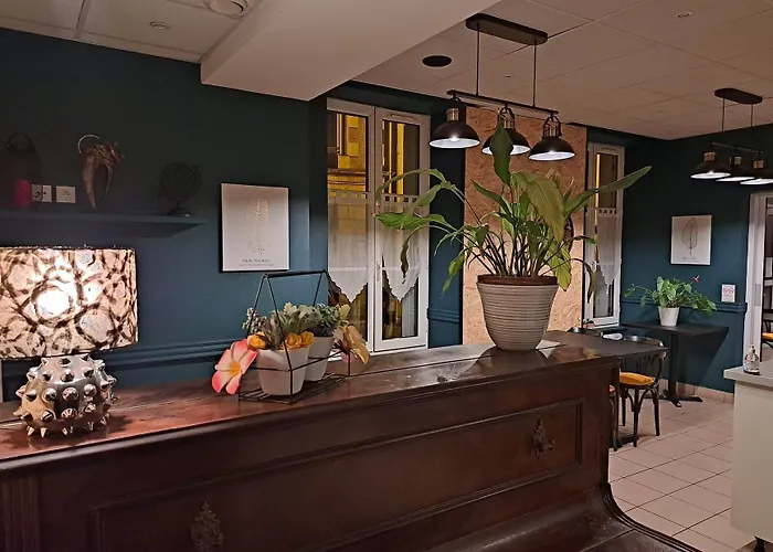 Otel Les Deux Porches 2*