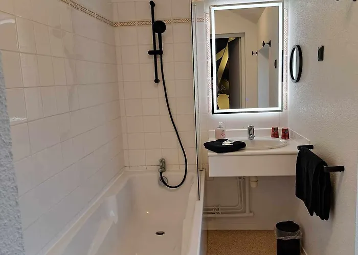 Les Deux Porches Otel 2*